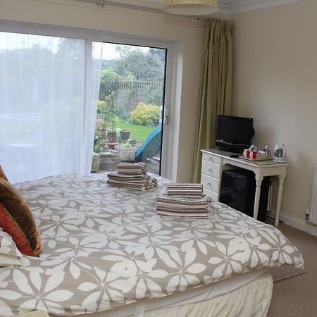 Laurels Guesthouse Witney Ngoại thất bức ảnh
