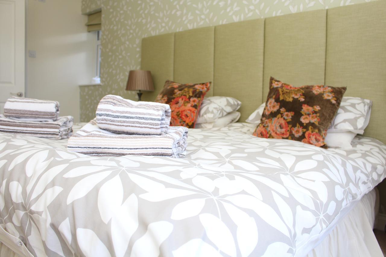 Laurels Guesthouse Witney Ngoại thất bức ảnh