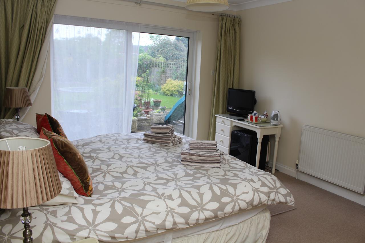 Laurels Guesthouse Witney Ngoại thất bức ảnh