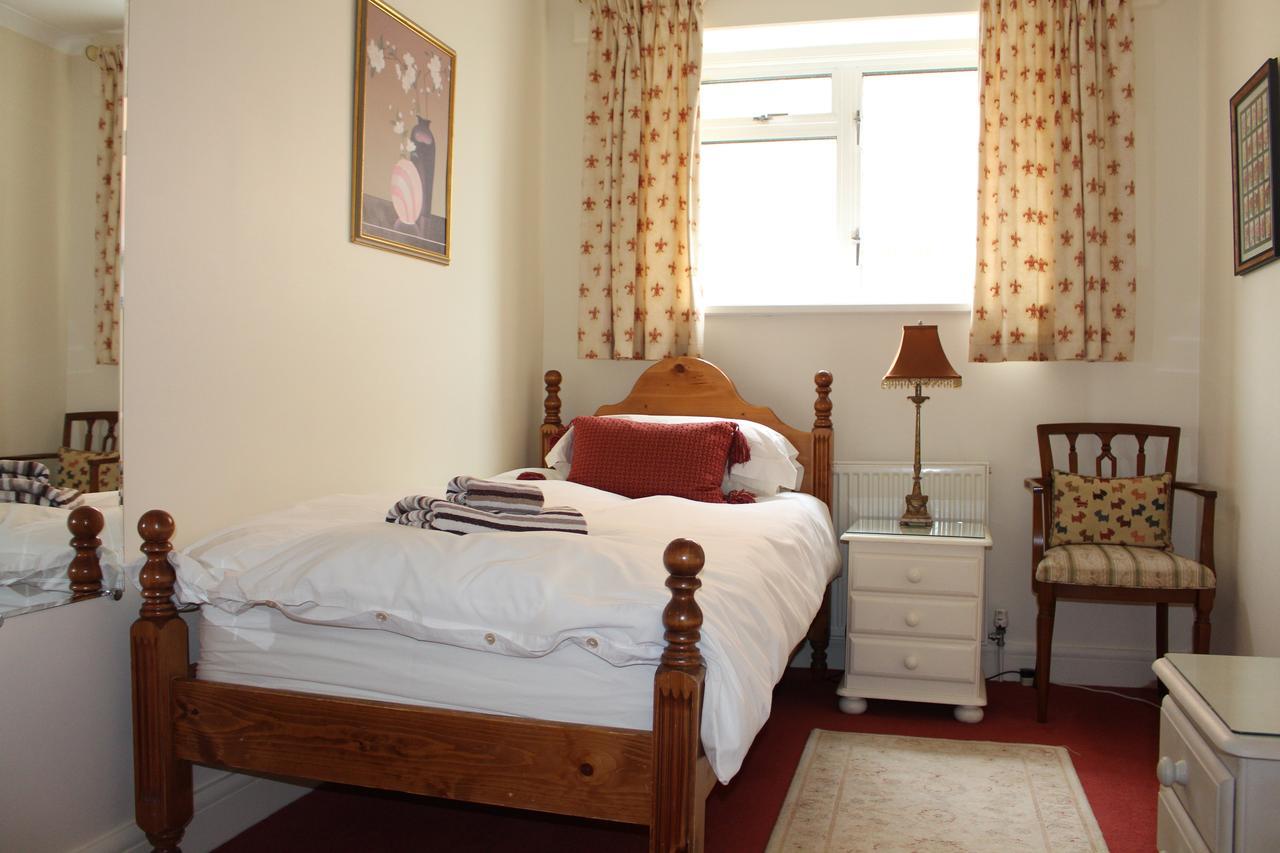 Laurels Guesthouse Witney Ngoại thất bức ảnh